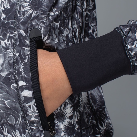 Lululemon Bring Back The Track Jacket - Picture 6 of 11